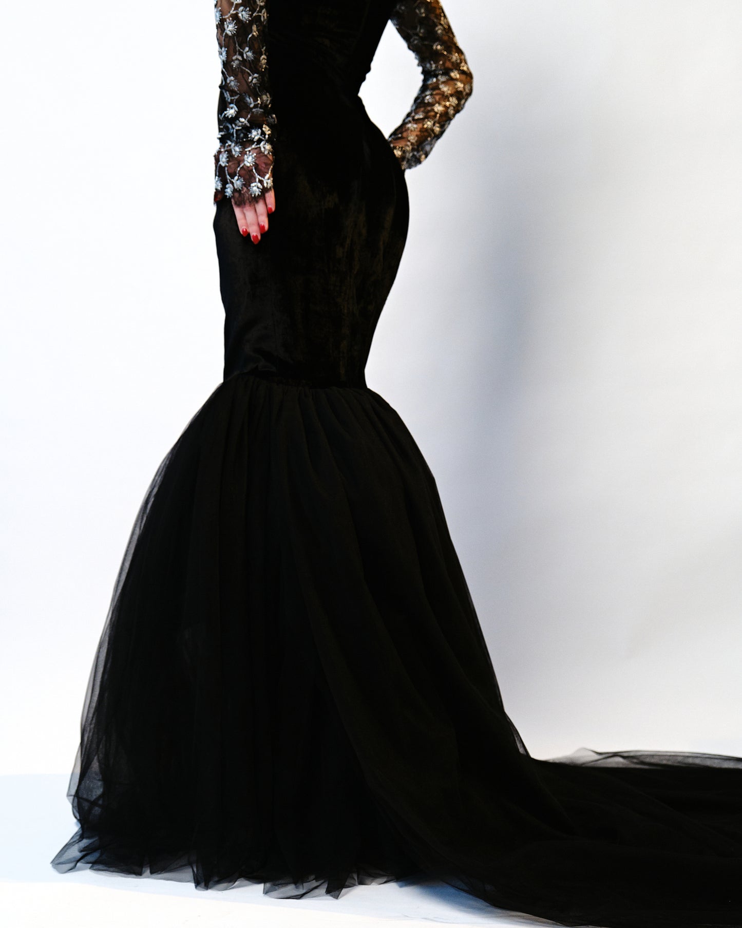 MIDNIGHT ELEGANCE