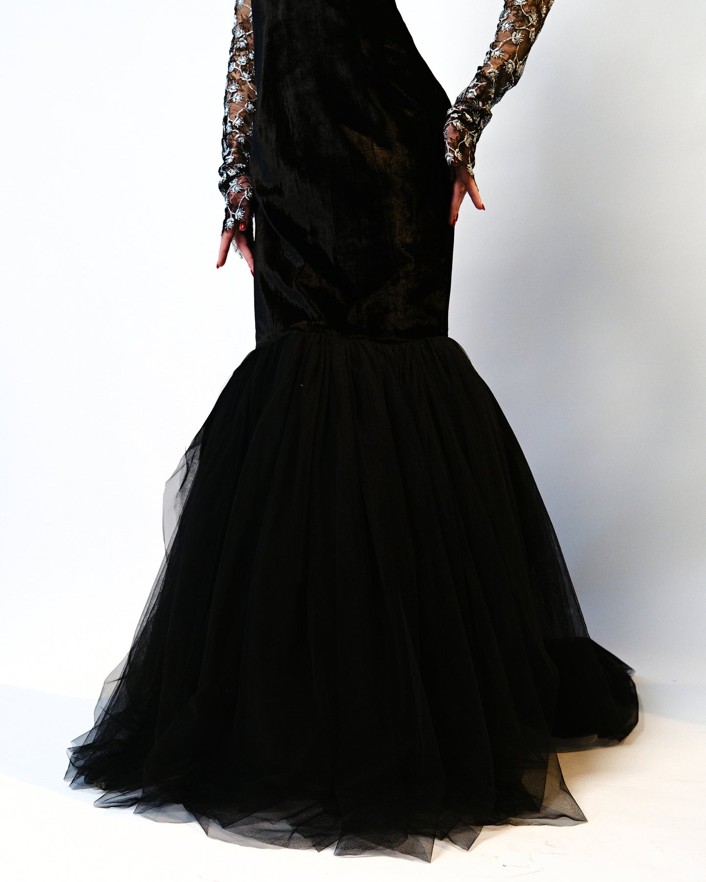 MIDNIGHT ELEGANCE
